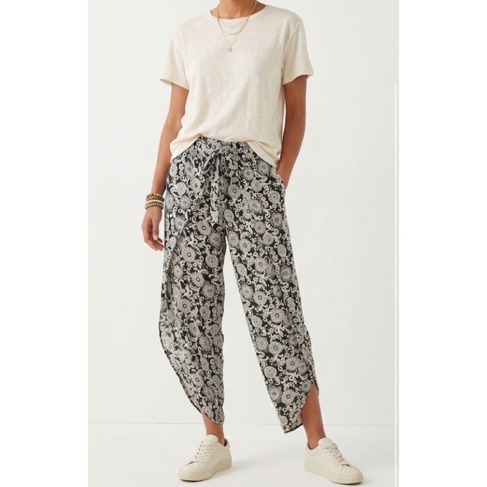 Blue Island Black‎ White Floral Medallion Tulip Wrap Pants Small 6464-068